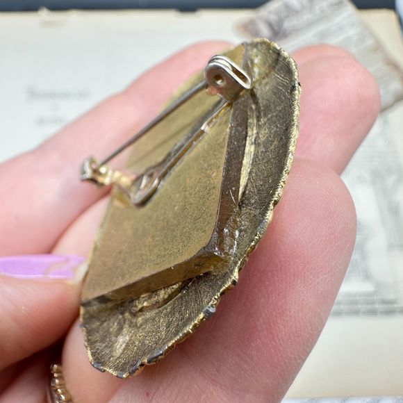 Antique Victorian Mourning Silver and Gold Tone Picture Photo Pin Brooch - Picture 3 of 6